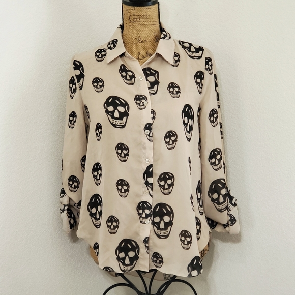 Ame Blue Tops - Ame Blue•roll up sleeve, skulls, button down•M